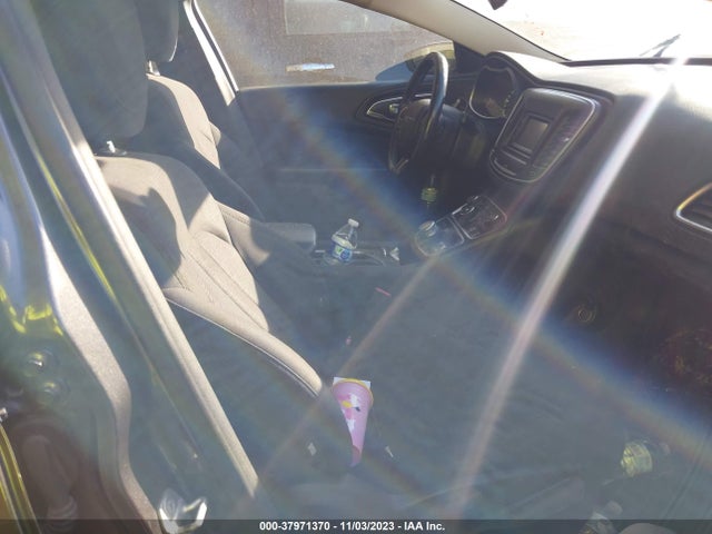 Chrysler 200 Limited 2015 1C3CCCAB4FN650116 Image 5