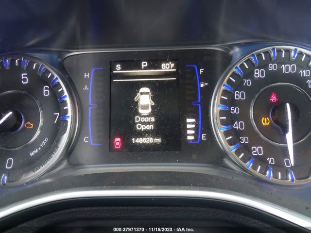 Chrysler 200 Limited 2015 1C3CCCAB4FN650116 Image 7
