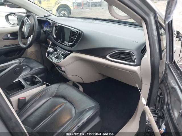 2C4RC1BG5NR116113 Chrysler Pacifica Touring L