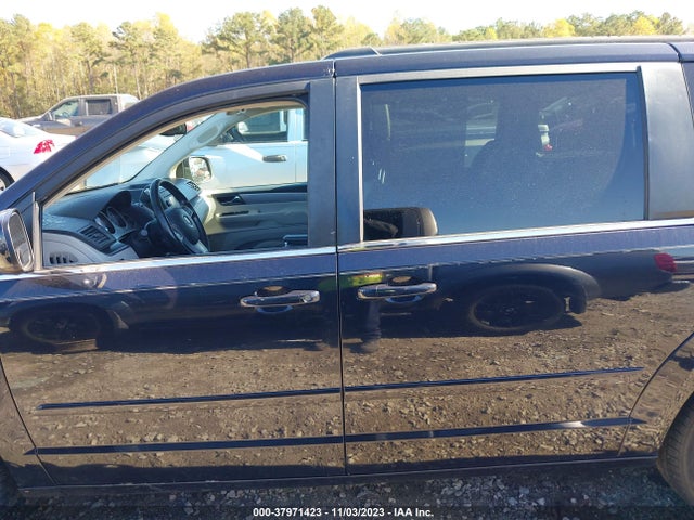2011 VOLKSWAGEN ROUTAN SE VIN: 2V4RW3DG6BR668463