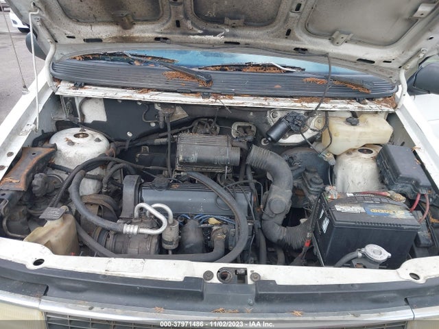 1994 PLYMOUTH VOYAGER VIN: 2P4GH25KXRR654273