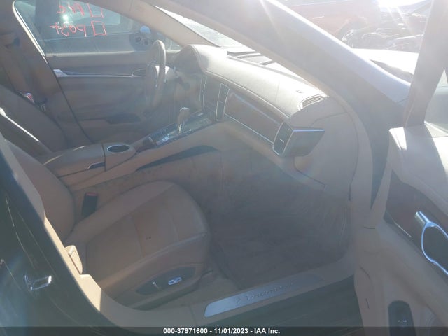 2011 PORSCHE PANAMERA WP0AA2A78BL019339 Photo 4