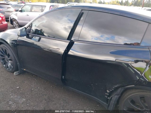 7SAYGDEF2PF798132 Tesla Model Y Performance