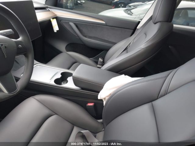 7SAYGDEF2PF798132 Tesla Model Y Performance