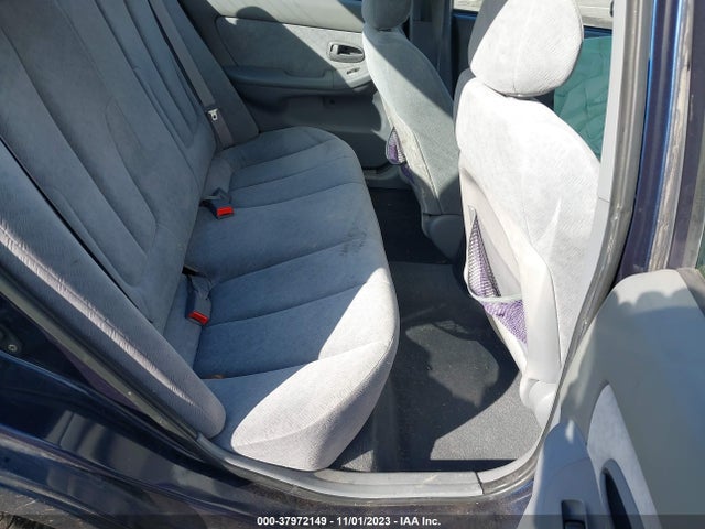 2004 HYUNDAI ELANTRA GLS/GT VIN: KMHDN46D34U900826