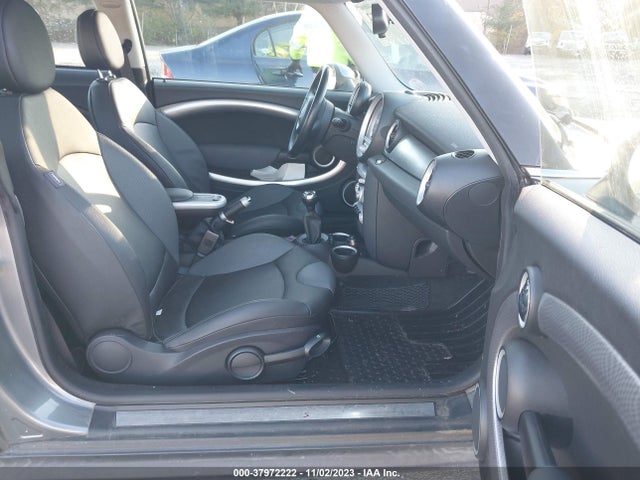 2007 MINI COOPER S WMWMF735X7TL86755 Photo 4