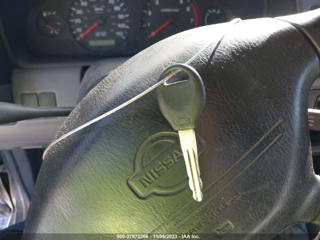 2000 NISSAN FRONTIER 4WD 1N6ED26Y4YC409113 Photo 10