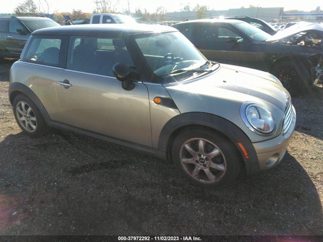 2009 MINI COOPER WMWMF33549TW76209 Photo 0