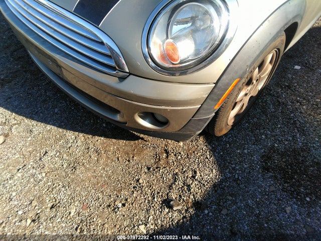 2009 MINI COOPER WMWMF33549TW76209 Photo 5