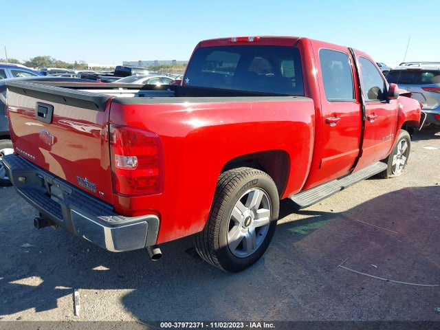 2008 CHEVROLET SILVERADO 1500 LT1 VIN: 2GCEC13J181126827