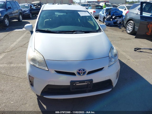 Toyota Prius Three 2014 JTDKN3DU7E0369745 Image 12