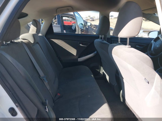 Toyota Prius Three 2014 JTDKN3DU7E0369745 Image 8