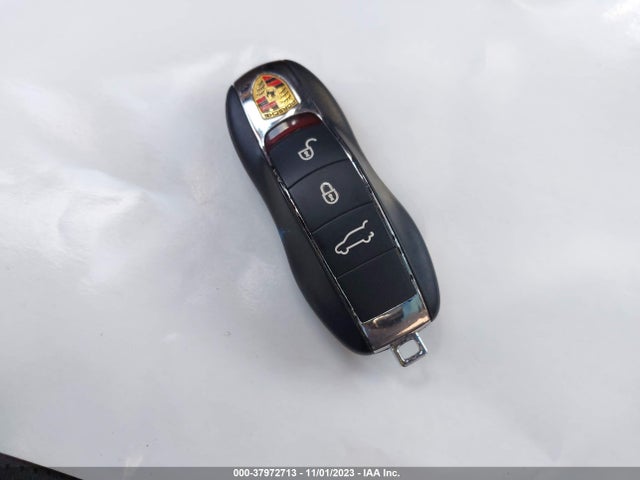 2017 PORSCHE MACAN WP1AB2A55HLB11589 Photo 10