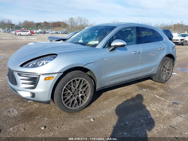 2017 PORSCHE MACAN WP1AB2A55HLB11589 Photo 1