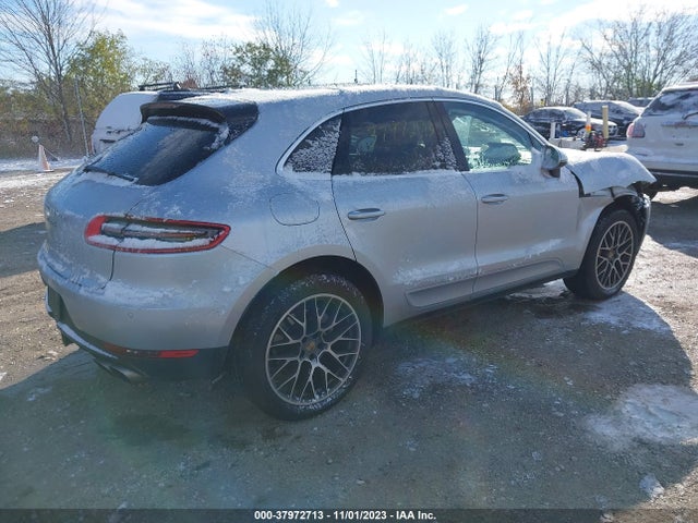 2017 PORSCHE MACAN WP1AB2A55HLB11589 Photo 3