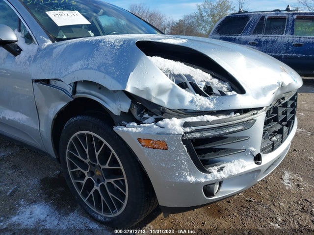 2017 PORSCHE MACAN WP1AB2A55HLB11589 Photo 5