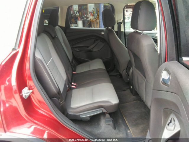 1FMCU0GX7EUA76556 Ford ESCAPE SE
