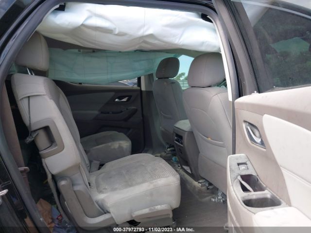 1GNERGKW1KJ229541 Chevrolet Traverse Lt Cloth