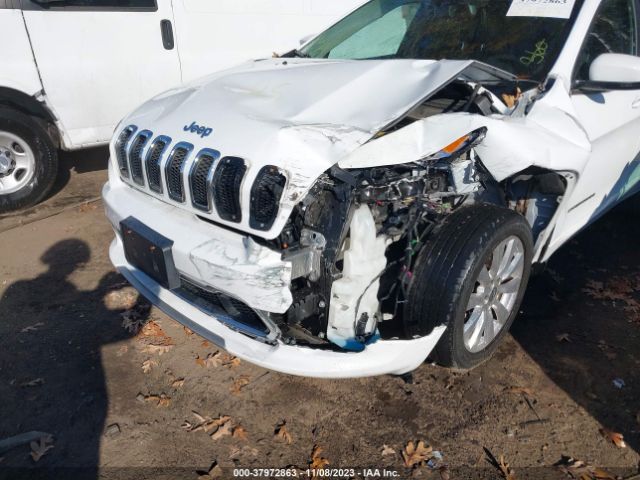 1C4PJLJS8GW297815 Jeep Cherokee Overland
