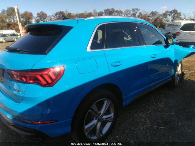 WA1DECF38M1012834 Audi Q3 S Line Premium