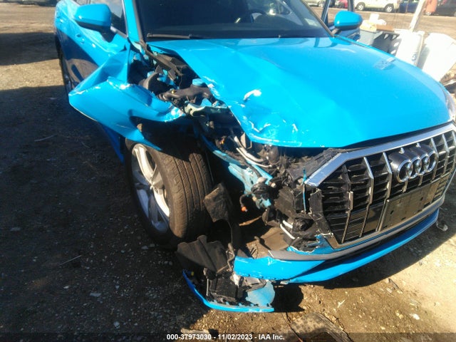 WA1DECF38M1012834 Audi Q3 S Line Premium