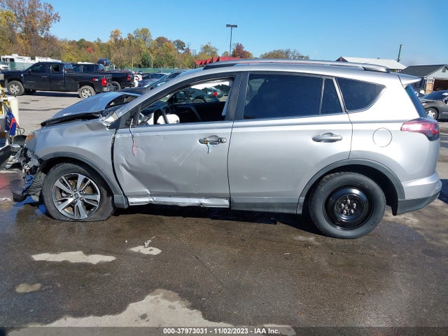 Toyota Rav4 Xle 2017 2T3WFREV1HW401887 Image 14