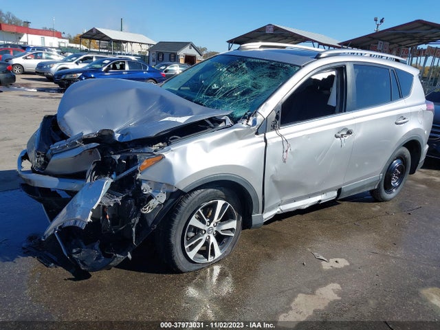 Toyota Rav4 Xle 2017 2T3WFREV1HW401887 Image 2