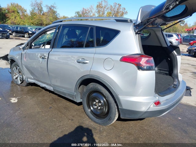 Toyota Rav4 Xle 2017 2T3WFREV1HW401887 Image 3