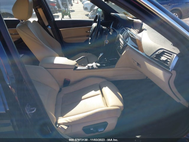 BMW 330i Xdrive 2017 WBA8D9G59HNT91299 Image 5