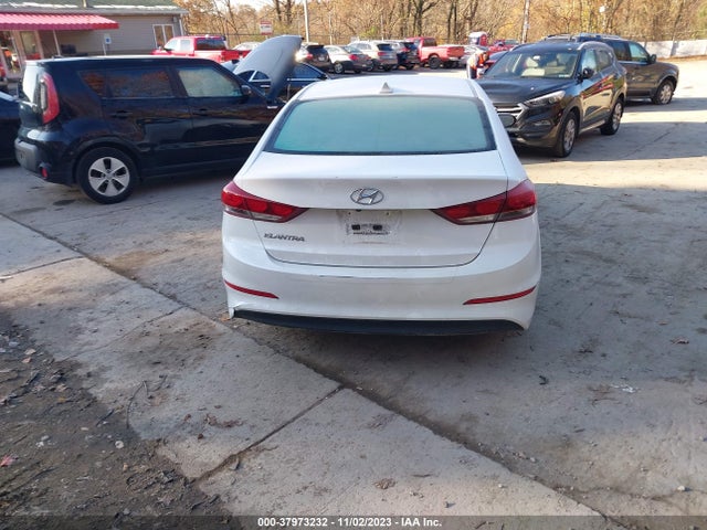 2018 HYUNDAI ELANTRA SEL VIN: 5NPD84LF4JH340385