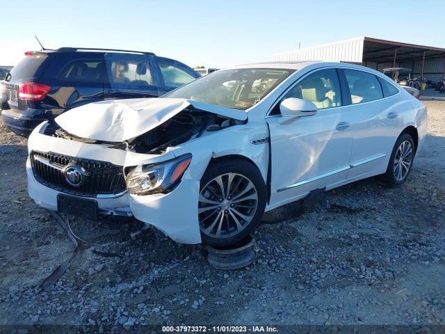 1G4ZP5SS5HU142133 Buick Lacrosse Essence