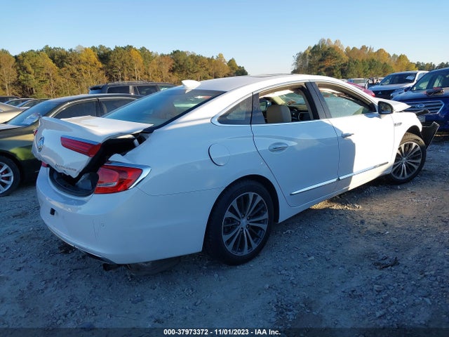 1G4ZP5SS5HU142133 Buick Lacrosse Essence