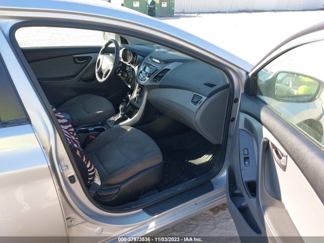 Hyundai ELANTRA SE 2014 5NPDH4AE8EH463333 Image 5