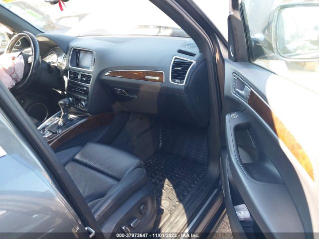 WA1LFAFP7FA093991 Audi Q5 2.0t Premium
