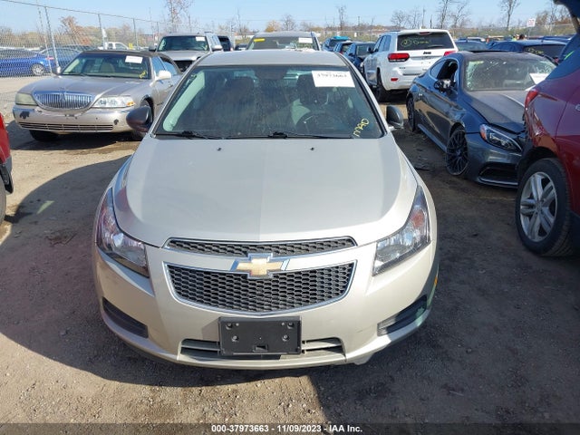 Chevrolet Cruze Ls Auto 2014 1G1PA5SHXE7196628 Image 12