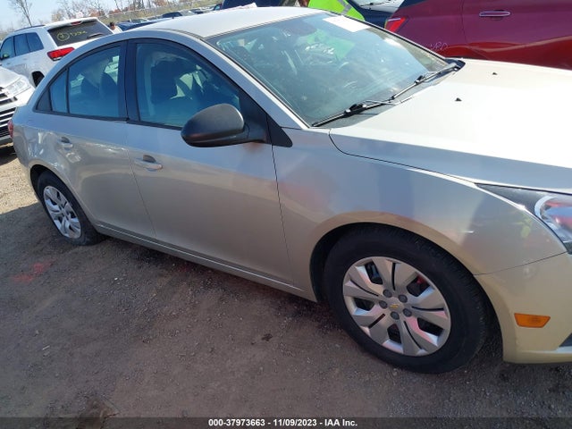 Chevrolet Cruze Ls Auto 2014 1G1PA5SHXE7196628 Image 13