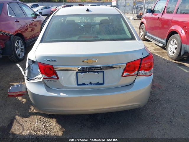 Chevrolet Cruze Ls Auto 2014 1G1PA5SHXE7196628 Image 16