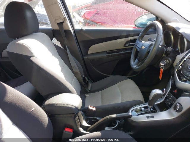 Chevrolet Cruze Ls Auto 2014 1G1PA5SHXE7196628 Image 5
