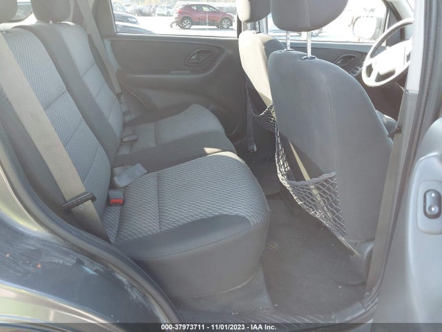 2004 FORD ESCAPE XLT VIN: 1FMYU93144KB22818