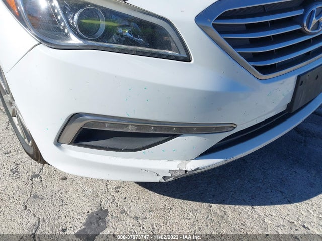 2015 HYUNDAI SONATA SE VIN: 5NPE24AF6FH228607