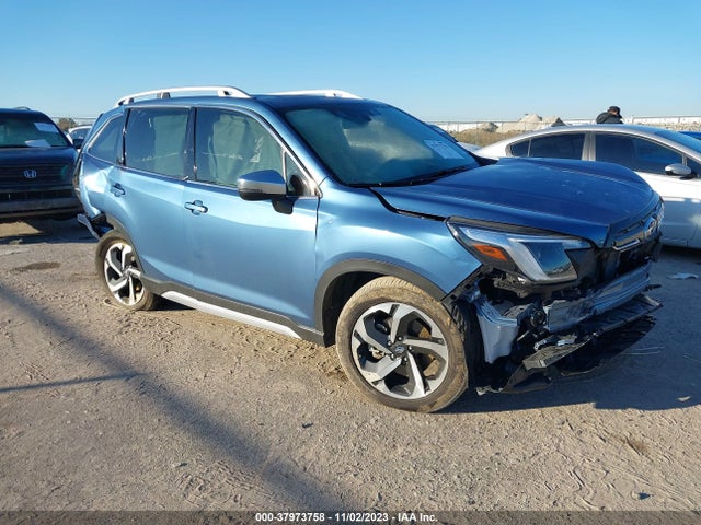 2022 SUBARU FORESTER TOURING VIN: JF2SKARC3NH439080