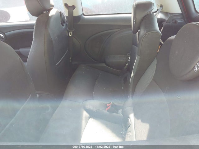 2010 MINI COOPER WMWMF3C59ATZ26919 Photo 7