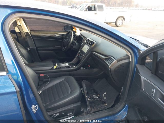 3FA6P0H99HR378330 Ford FUSION SE
