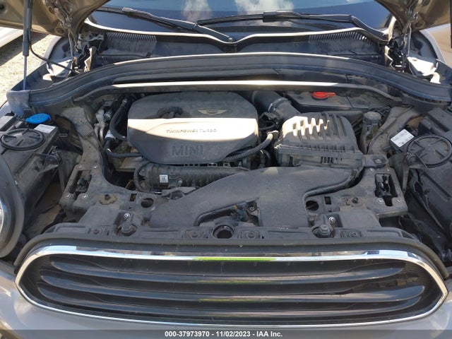 2018 MINI COUNTRYMAN WMZYV5C3XJ3E04899 Photo 9