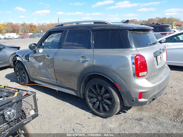 2018 MINI COUNTRYMAN WMZYV5C3XJ3E04899 Photo 2