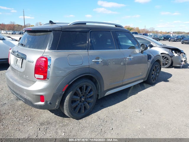 2018 MINI COUNTRYMAN WMZYV5C3XJ3E04899 Photo 3