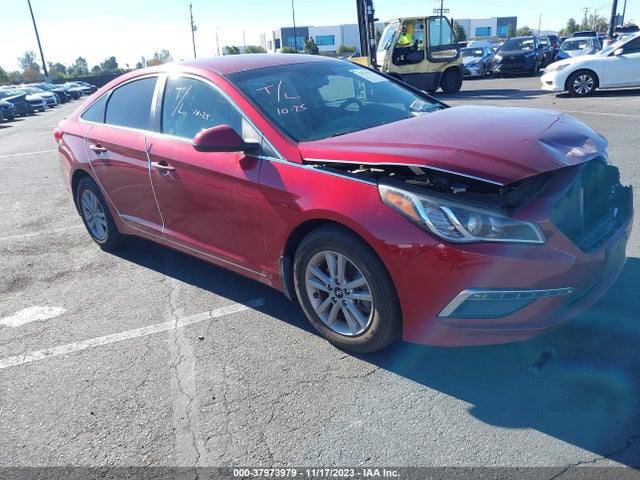 2015 HYUNDAI SONATA SE VIN: 5NPE24AFXFH206562