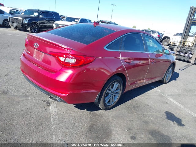 2015 HYUNDAI SONATA SE VIN: 5NPE24AFXFH206562