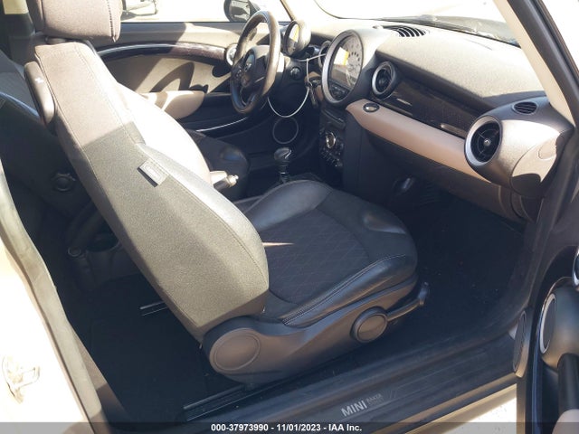 2012 MINI COOPER WMWSU3C52CT540021 Photo 4