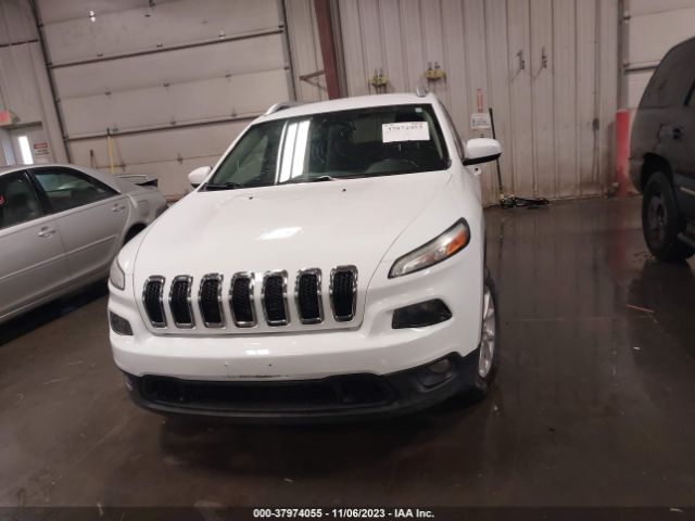 1C4PJMCS8GW119311 Jeep Cherokee Latitude